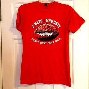 Orange Cincinnati T shirt polyester and cotton fabric. Womens small